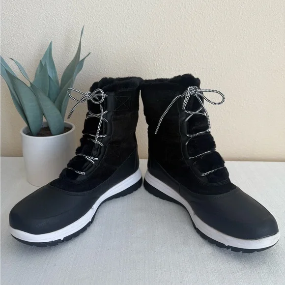 Ryka All Access Black Leather/Textile Winter Boots with White Soles - Picture 7 of 11